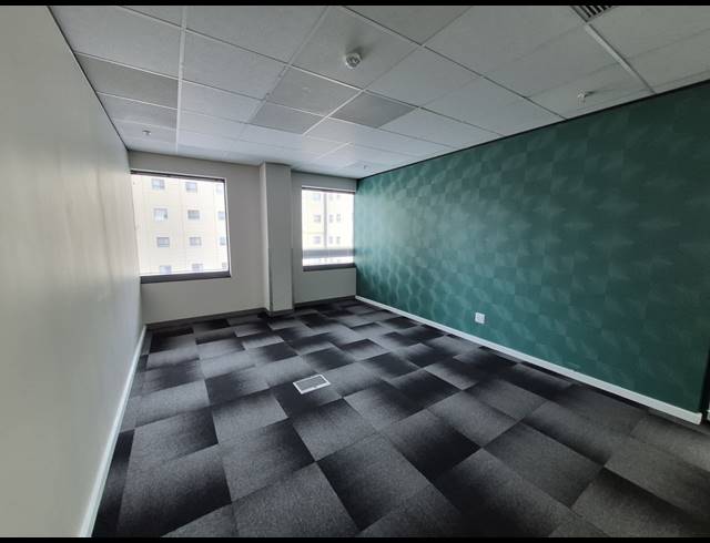 946M² OFFICE TO LET IN SANDTON CENTRAL